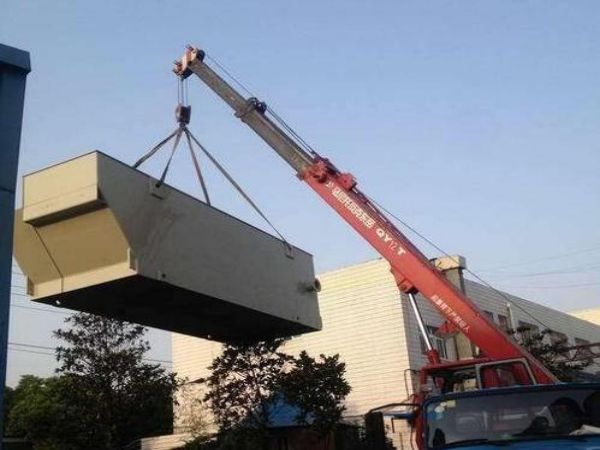 德城区吊车租赁电话_吊车出租高空吊装现场作业需要注意什